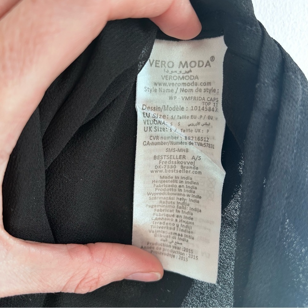Vero Moda Embroidered Cap Sleeve Blouse Black Size Small - Picture 11 of 14